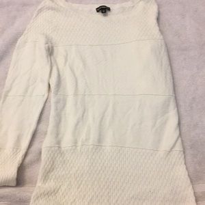 White long sleeve blouse